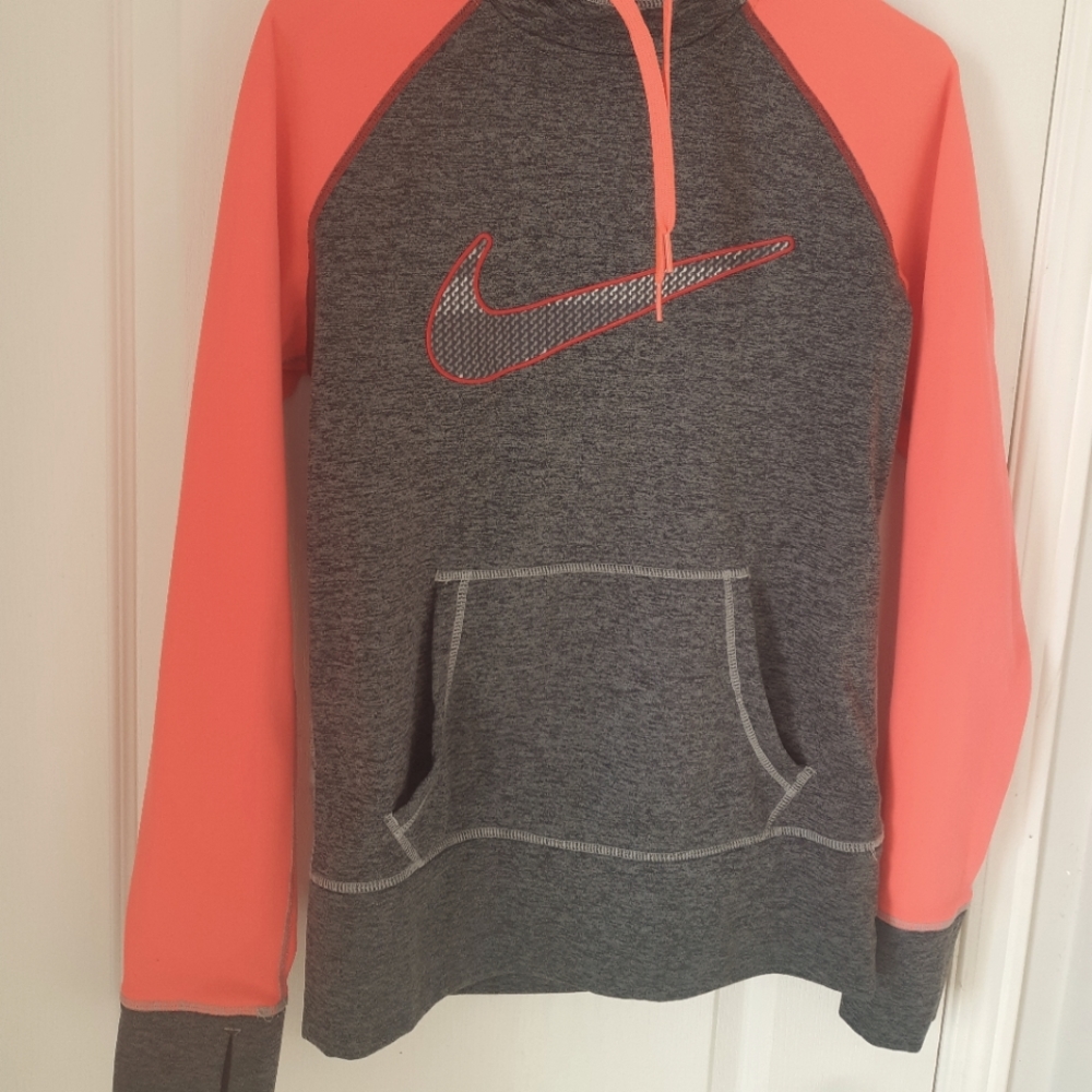 ❣Nike sweater-therma fit
